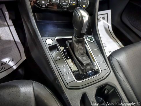 Used 2020 Volkswagen Jetta SEL FWD image 24