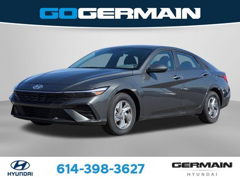 Certified 2026 Hyundai Elantra SE FWD image 1