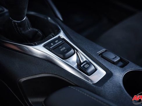Used 2020 Chevrolet Camaro SS RWD image 23