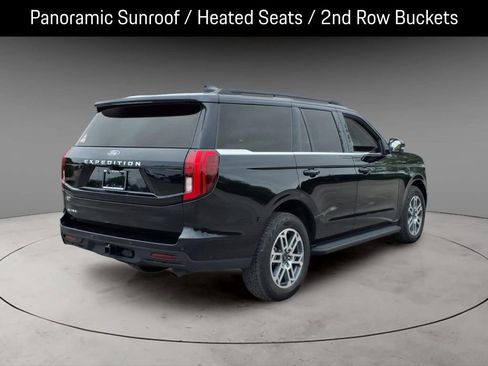 Used 2025 Ford Expedition Active AWD/4WD image 9