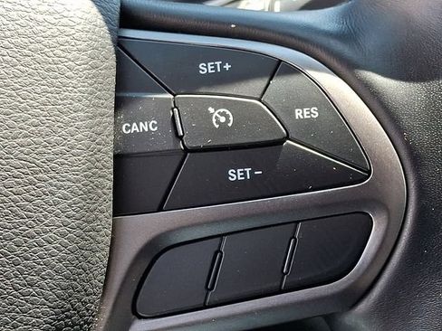 Used 2020 Jeep Cherokee Latitude Plus w/ Cold Weather Group AWD/4WD image 21