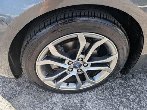 Used 2019 Ford Fusion SEL image 9