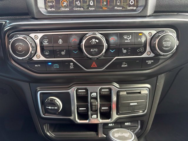 Used 2023 Jeep Wrangler Unlimited Sahara w/ Cold Weather Group AWD/4WD image 32