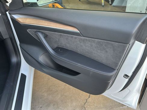 Used 2022 Tesla Model 3 RWD image 25