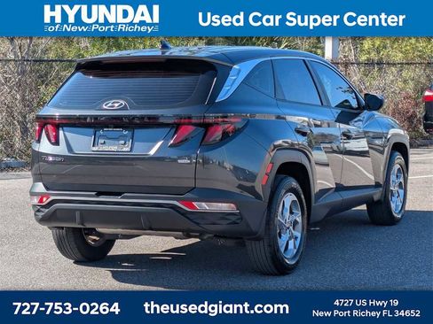 Certified 2023 Hyundai Tucson SE image 5