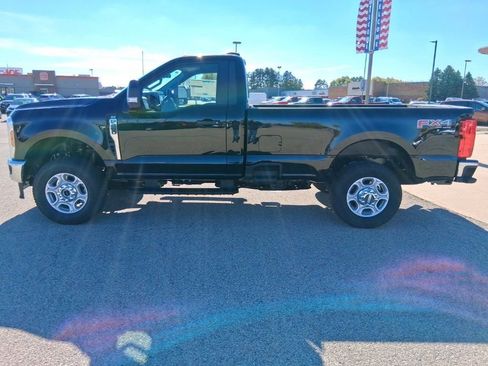 New 2026 Ford F250 XLT w/ FX4 Off-Road Package image 8