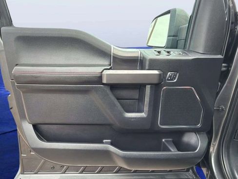 Used 2017 Ford F150 Lariat image 19