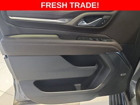 Used 2022 GMC Yukon Denali w/ Denali Premium Package AWD/4WD image 10