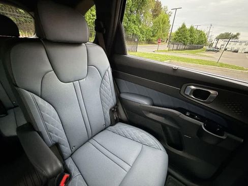New 2025 Kia Sorento SX Prestige image 13