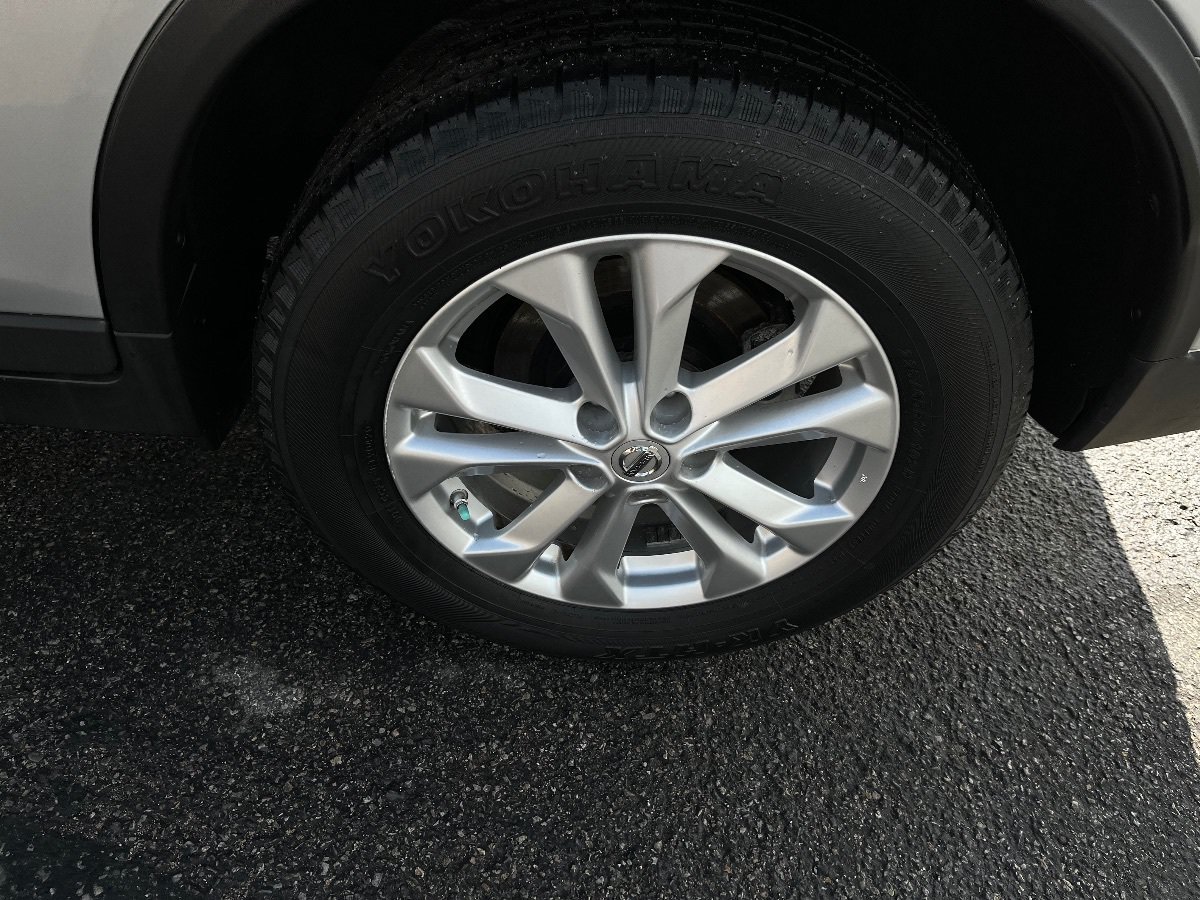 Used 2016 Nissan Rogue SV FWD image 41