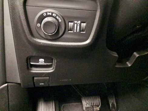 New 2026 Jeep Grand Cherokee Altitude AWD/4WD image 8
