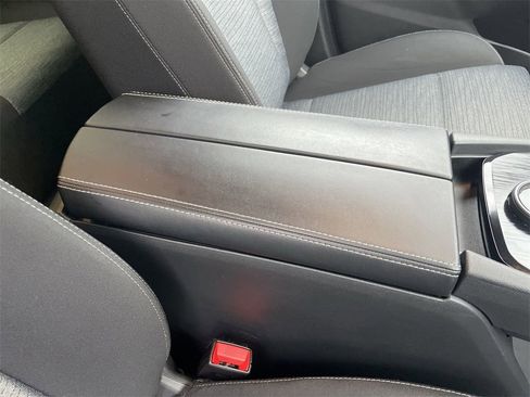 Used 2023 Nissan Rogue SV image 28