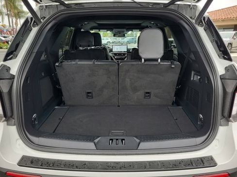 Used 2025 Ford Explorer ST w/ Sun And Sound Package RWD image 28