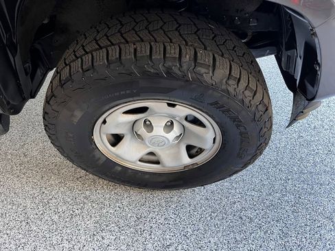 Used 2021 Toyota Tacoma SR image 8