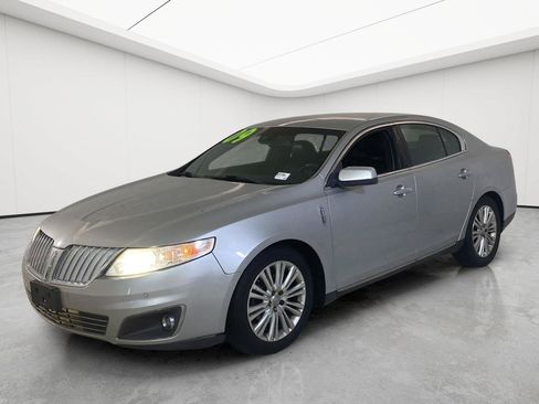 Used 2009 Lincoln MKS AWD image 4