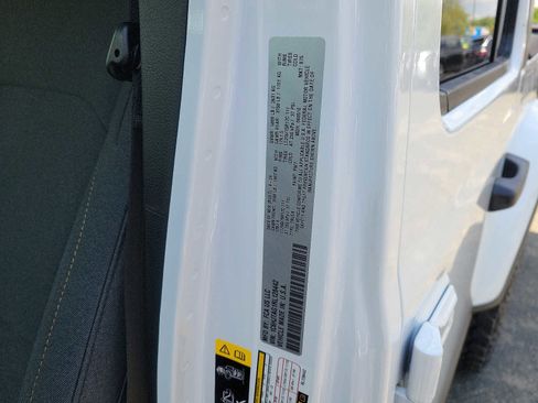 New 2024 Jeep Gladiator Sport image 13