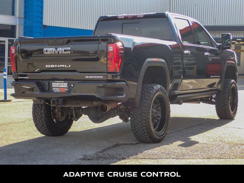 Used 2024 GMC Sierra 2500 Denali Ultimate w/ Max Trailering Package AWD/4WD image 10