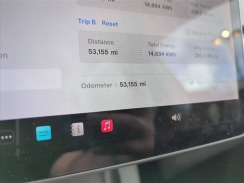 Used 2021 Tesla Model Y Long Range image 10