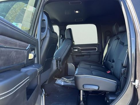 New 2026 RAM 3500 Laramie AWD/4WD image 18
