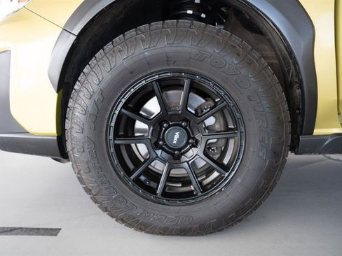 Used 2021 Subaru Crosstrek 2.0i Premium AWD/4WD image 11
