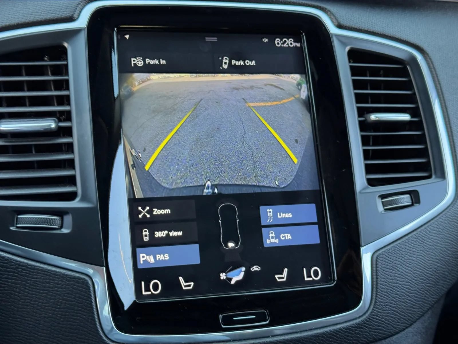 Used 2018 Volvo XC90 T5 Momentum w/ Convenience Package FWD image 38