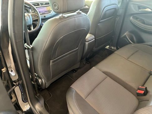 Used 2022 Buick Encore GX Preferred w/ Sport Touring Package FWD image 22