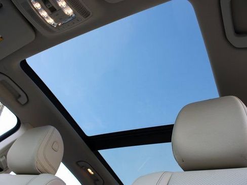 Used 2024 Mercedes-Benz GLE 450e 4MATIC image 22