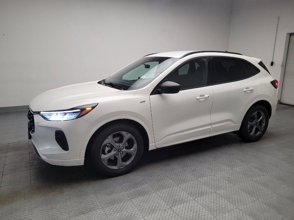 Used 2023 Ford Escape ST-Line w/ Equipment Group 301A FWD image 2