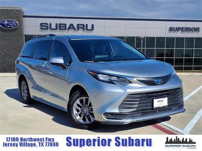 Used 2021 Toyota Sienna LE