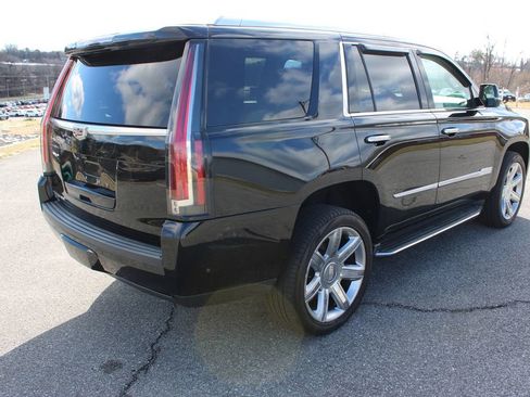 Used 2020 Cadillac Escalade Premium Luxury image 9