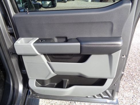 Used 2023 Ford F350 XLT image 48