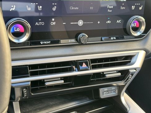 Used 2023 Lexus RX 350 Premium image 22