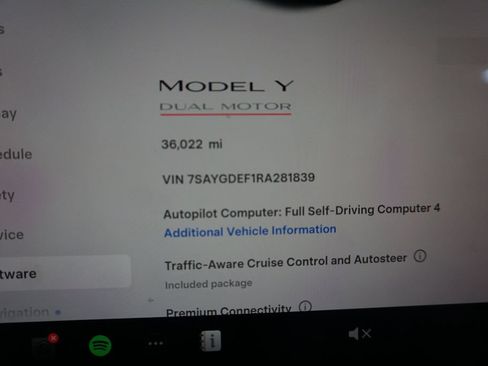 Used 2024 Tesla Model Y Performance AWD/4WD image 12
