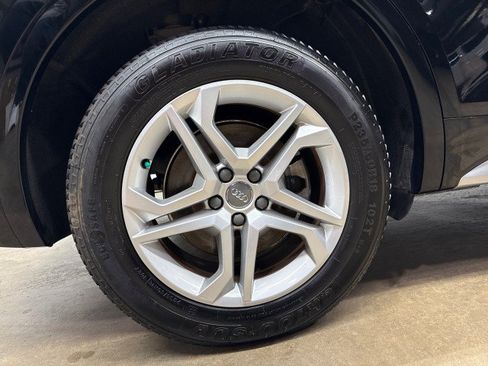 Used 2019 Audi Q5 2.0T Premium AWD/4WD image 38