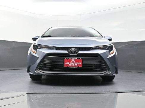 Used 2024 Toyota Corolla LE FWD image 31