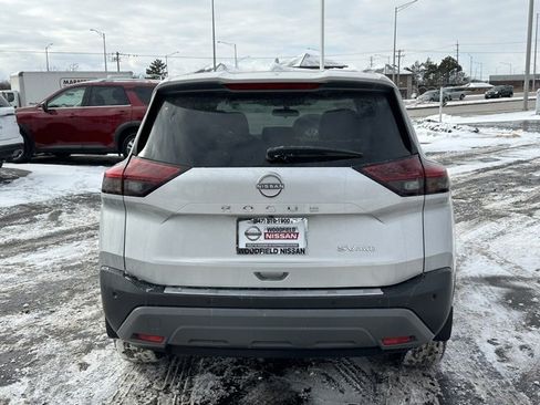 Certified 2023 Nissan Rogue SV image 5