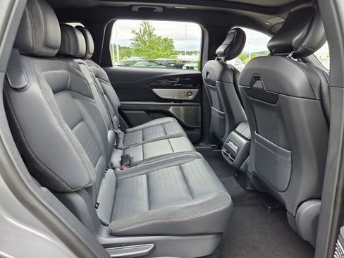 Used 2024 Lincoln Nautilus Reserve w/ Equipment Group 203A AWD/4WD image 20