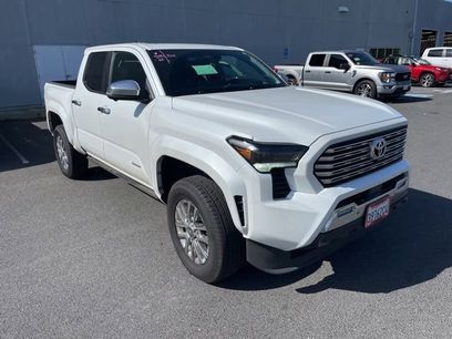 Used 2024 Toyota Tacoma Limited w/ Limited Package (LT)