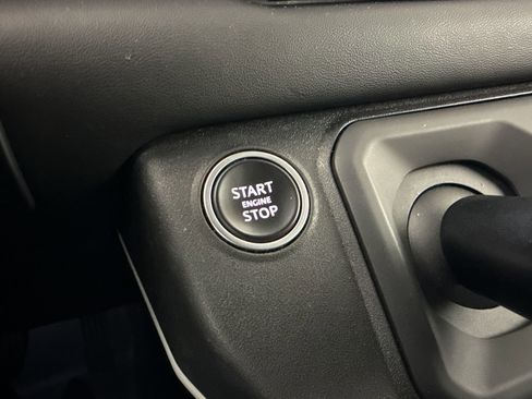 Certified 2022 Land Rover Defender 110 XS Edition AWD/4WD image 23