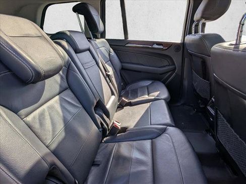 Used 2015 Mercedes-Benz GL 450 4MATIC image 20
