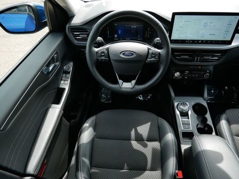 Certified 2023 Ford Escape SE image 12