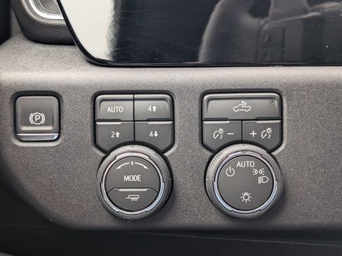 New 2026 Chevrolet Silverado 1500 LT AWD/4WD image 11