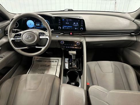 Used 2022 Hyundai Elantra SEL w/ Convenience Package FWD image 35