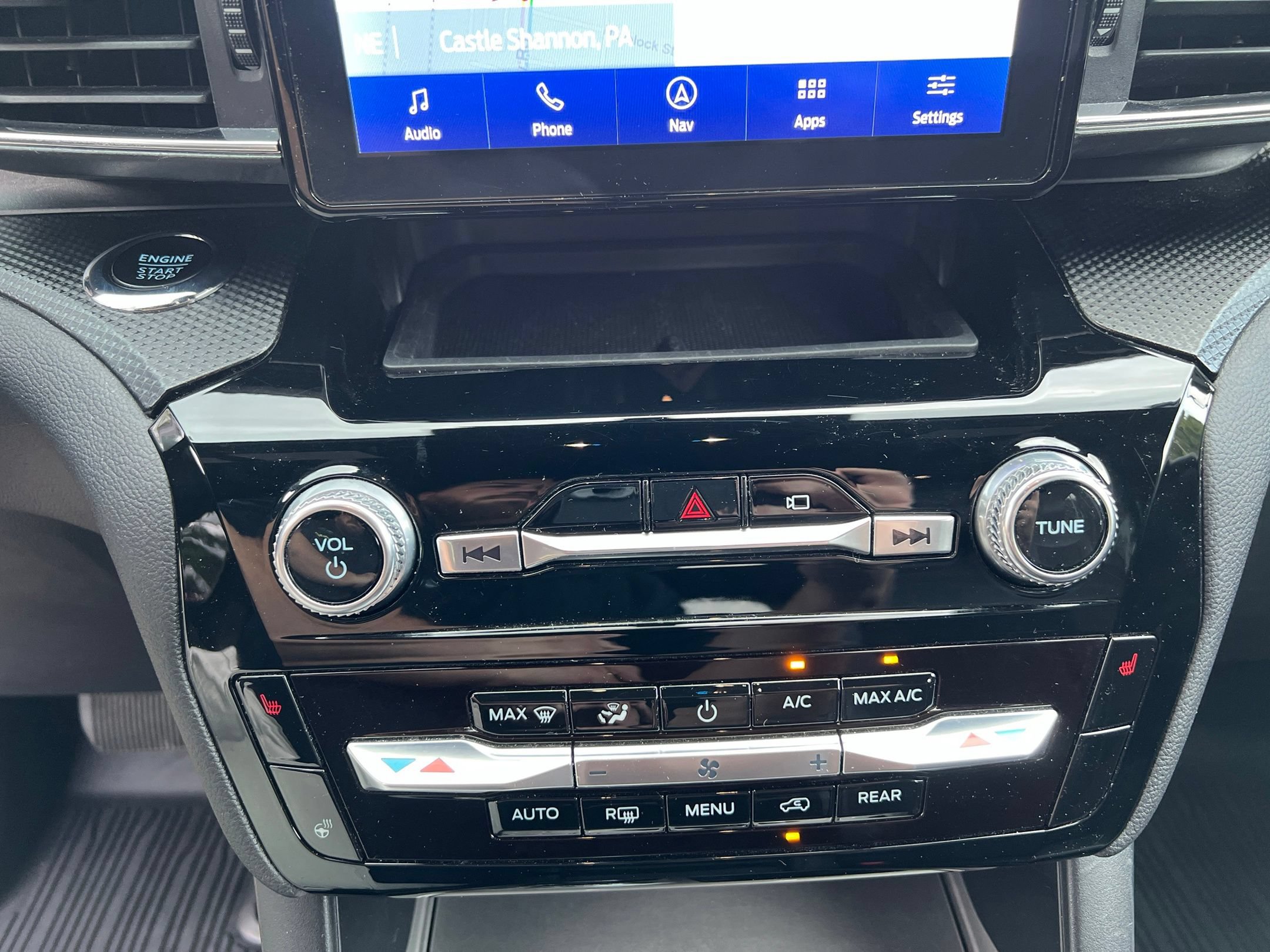 Used 2023 Ford Explorer ST-Line AWD/4WD image 37