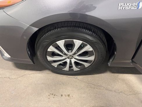 Used 2022 Toyota Prius Prime Limited image 29