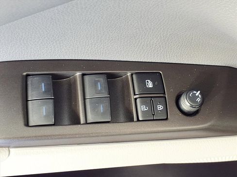 Used 2024 Toyota Camry LE image 15