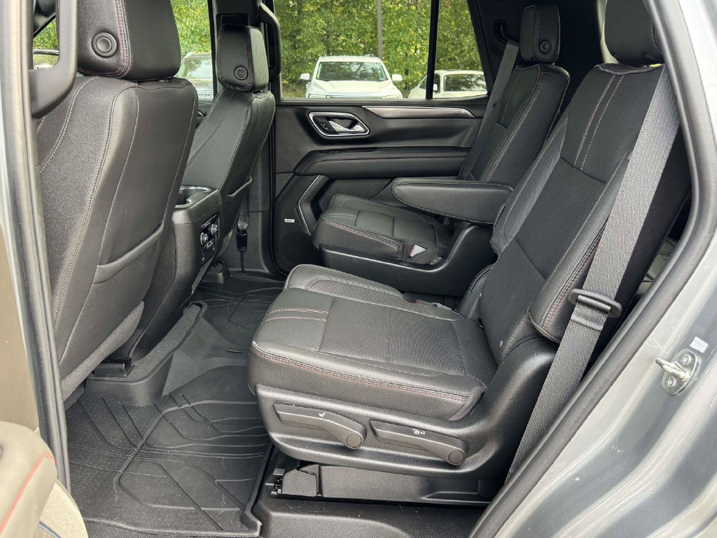 Used 2023 Chevrolet Tahoe RST w/ Luxury Package AWD/4WD image 19