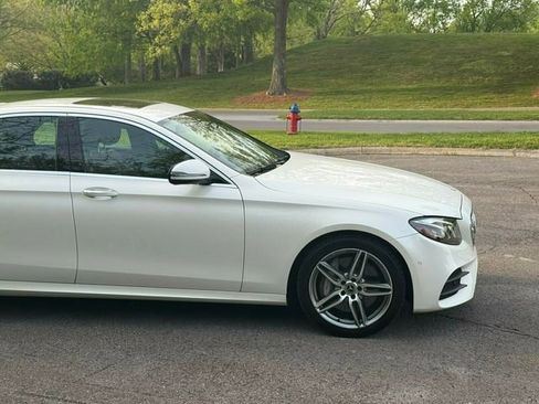 Used 2018 Mercedes-Benz E 300 4MATIC image 10