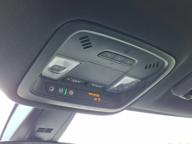 Used 2023 Chevrolet Traverse LT w/ LPO, Floor Liner Package AWD/4WD image 20