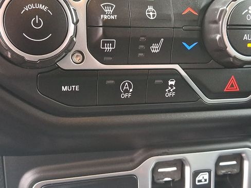 Used 2020 Jeep Wrangler Unlimited Rubicon AWD/4WD image 25